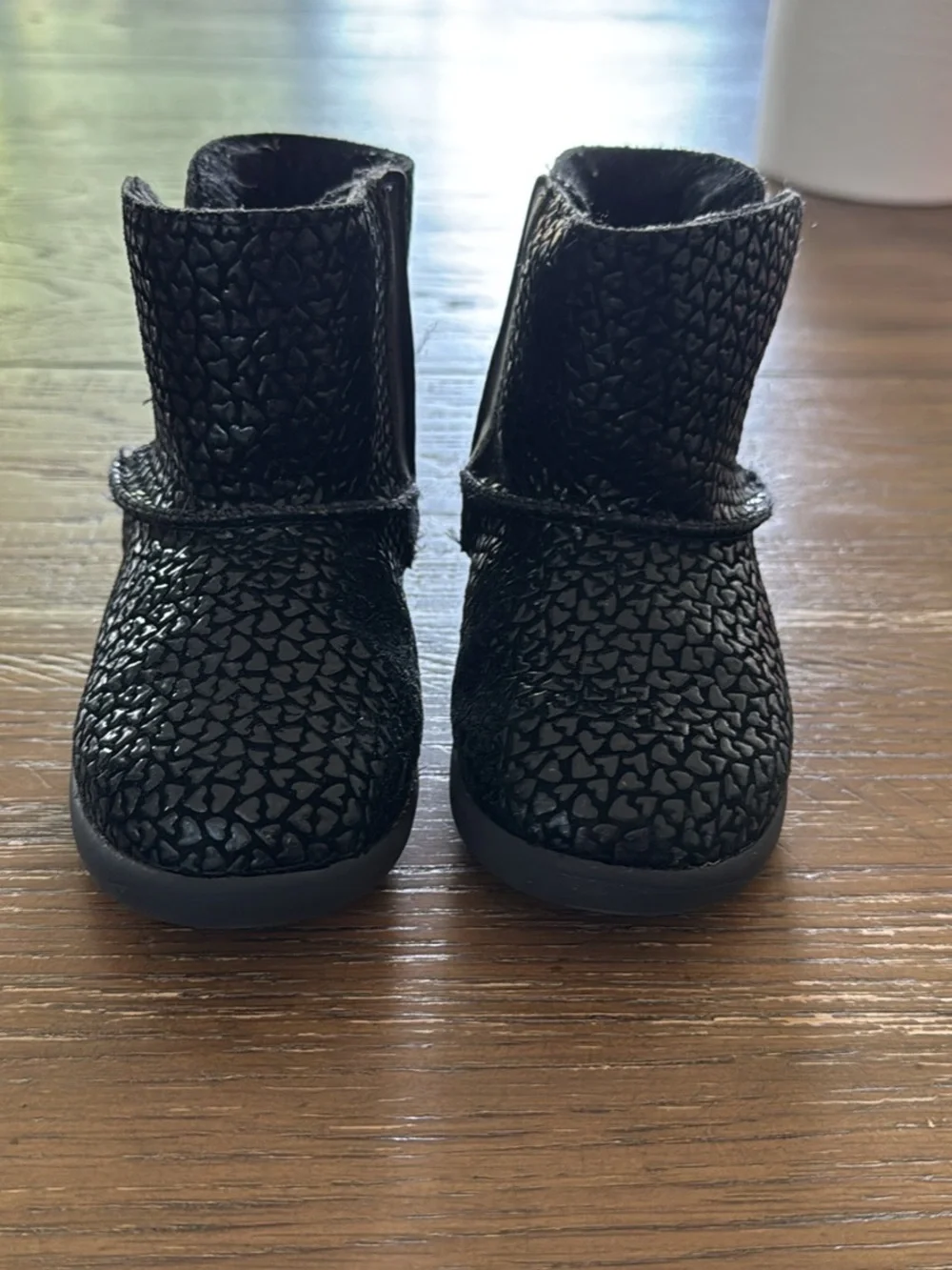 UGG kids size 9 Black Heart-Pattern Ankle Boots